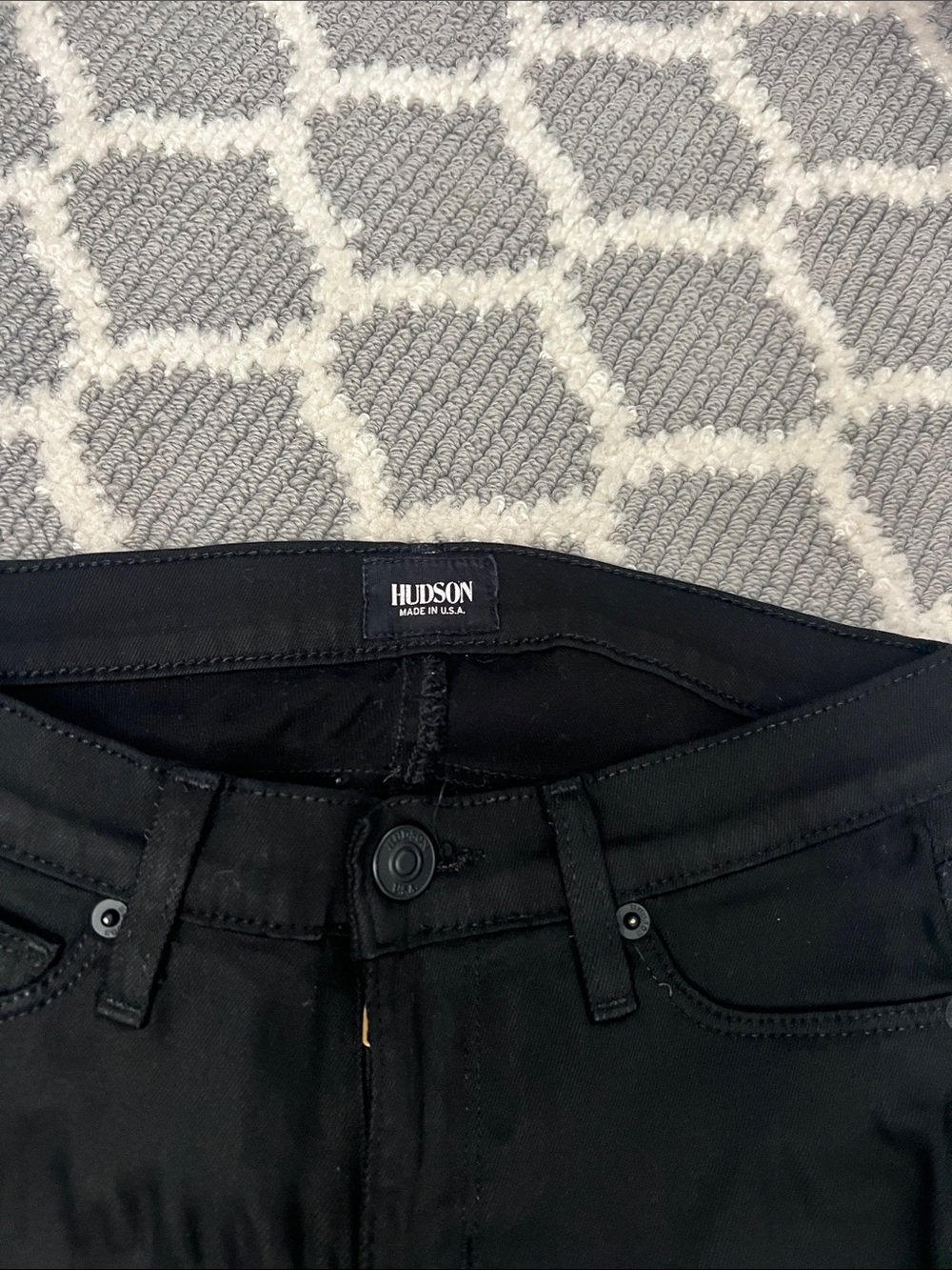 Hudson Black High-Rise Jeans size 26